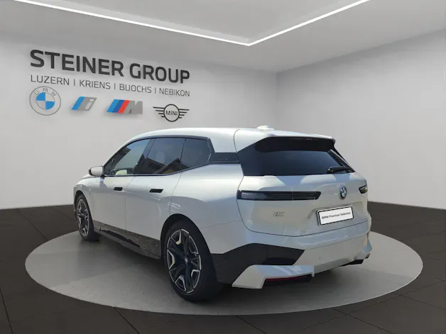 BMW iX xDrive40 Launch Edition
