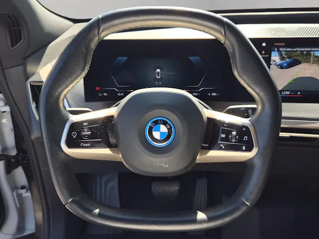 BMW iX xDrive40 Launch Edition