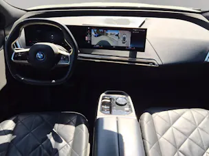 BMW iX xDrive40 Launch Edition