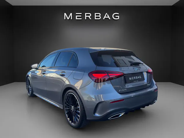 MERCEDES-BENZ A 220 4Matic 8G-DCT