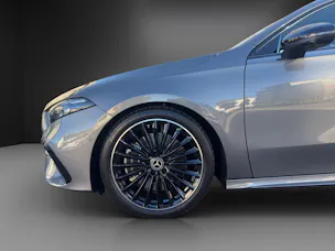MERCEDES-BENZ A 220 4Matic 8G-DCT
