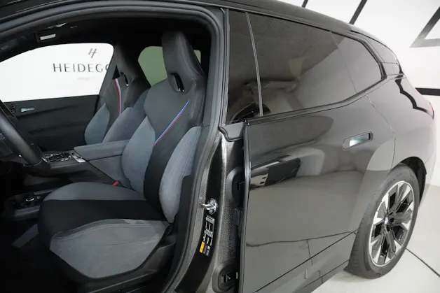 BMW iX xDrive45 M Sport