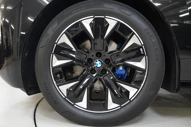 BMW iX xDrive45 M Sport