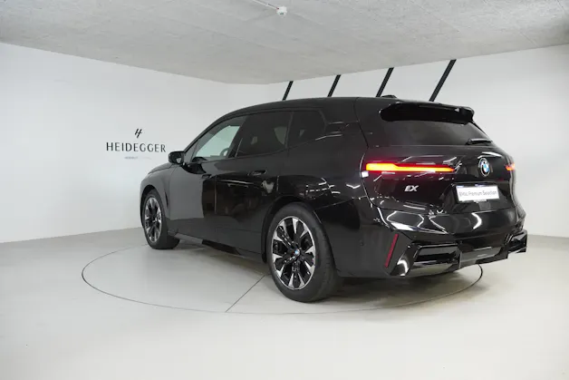 BMW iX xDrive45 M Sport