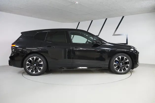 BMW iX xDrive45 M Sport