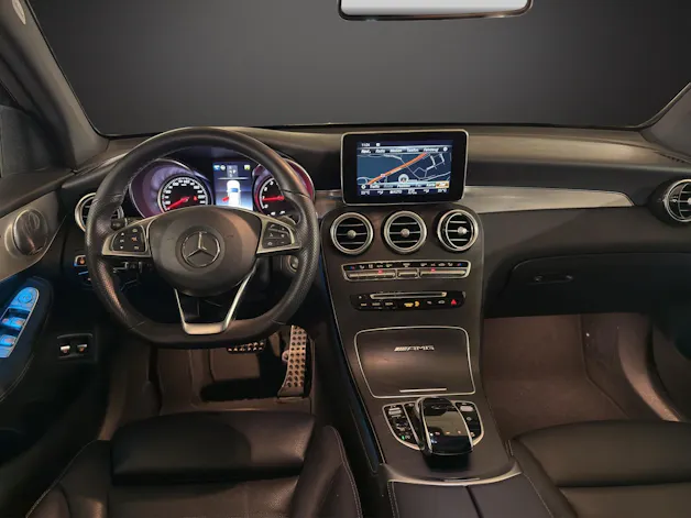 MERCEDES-BENZ GLC 250 AMG Line 4Matic 9G-Tronic