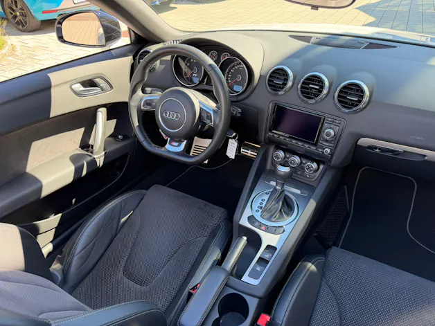 AUDI TT Roadster 2.0 TFSI quattro S-tronic
