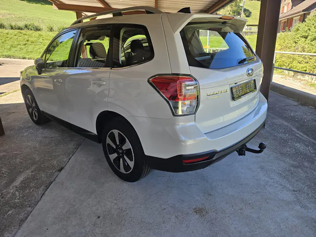 Subaru Forester 2.0i Swiss Plus Lineartronic
