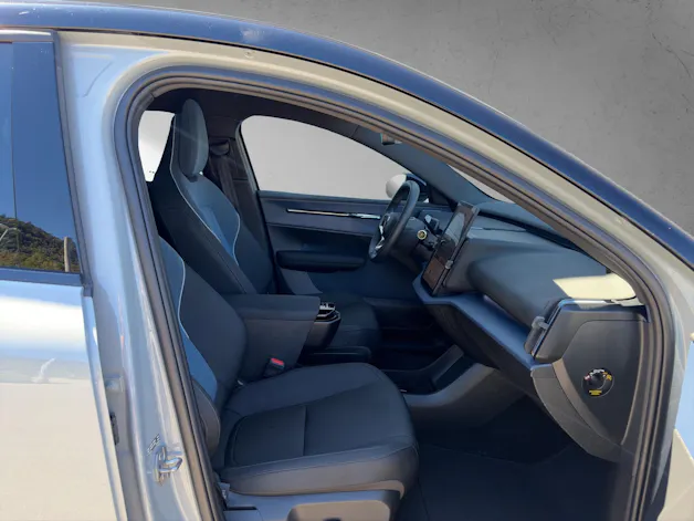 VOLVO EX30 E60 69kWh Twin Ultra