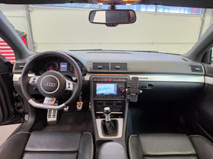 AUDI RS4 Limousine 4.2 V8 quattro