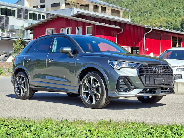 AUDI Q3 35 TFSI S line Attraction S-tronic *inkl. CH-Audi Garantie 4 Jahre*