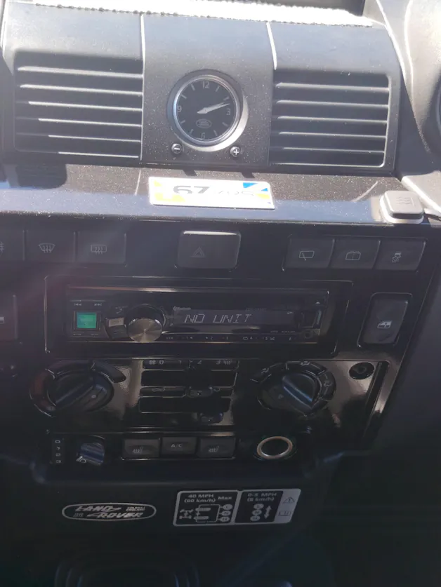 Land Rover Defender 110 2.2 TD4 Station Wagon Adventure