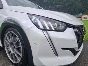 PEUGEOT 208 1.2 Turbo 130 PS GT Pack