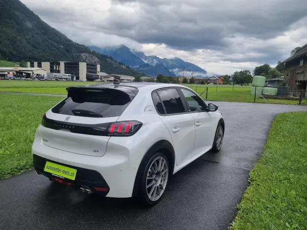 PEUGEOT 208 1.2 Turbo 130 PS GT Pack