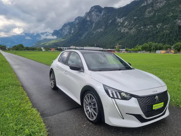 PEUGEOT 208 1.2 Turbo 130 PS GT Pack