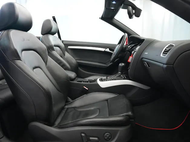 AUDI A5 Cabriolet 3.0 TDI quattro S-tronic
