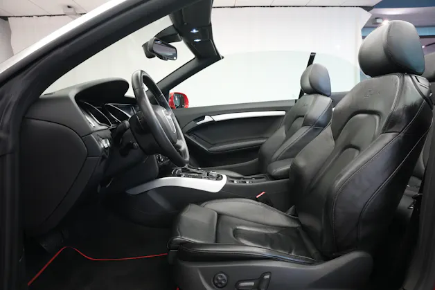 AUDI A5 Cabriolet 3.0 TDI quattro S-tronic