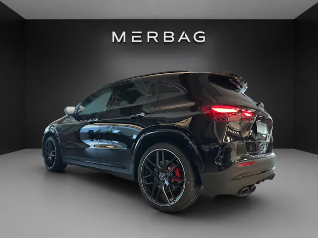 MERCEDES-BENZ GLA AMG 45 S 4M+8G-DCT