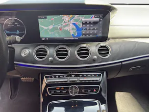 MERCEDES-BENZ E 350 d AMG Line 9G-Tronic