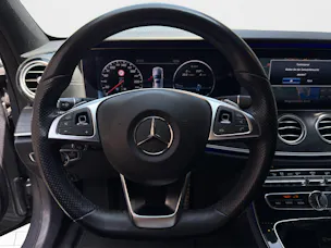 MERCEDES-BENZ E 350 d AMG Line 9G-Tronic