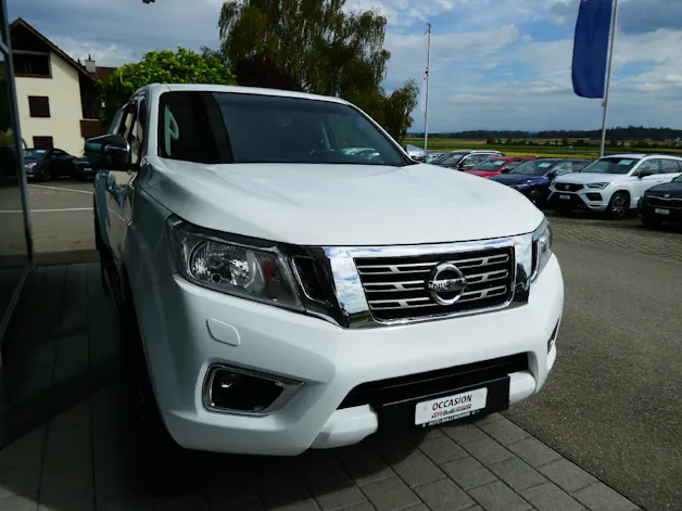 NISSAN Navara 2.3 dCi Double Cab N-Connecta