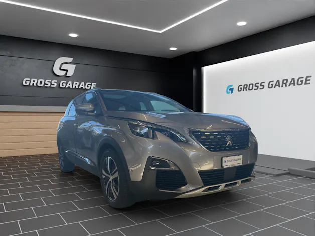 PEUGEOT 5008 1.6 PureTech Allure