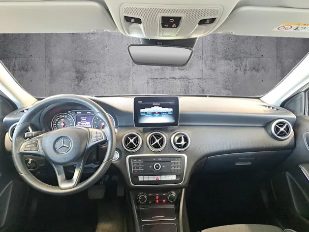 MERCEDES-BENZ A-CLASS W176 A 200 Style