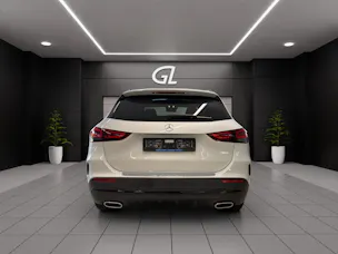 MERCEDES-BENZ GLA 250e AMG Line 8G-DCT