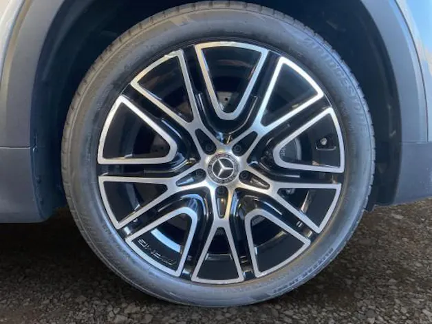 MERCEDES-BENZ GLB 220 4Matic 8G-Tronic