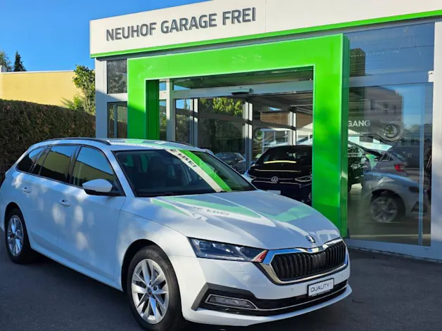 SKODA Octavia Combi 2.0 TDI DSG Style