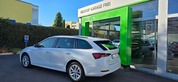 SKODA Octavia Combi 2.0 TDI DSG Style