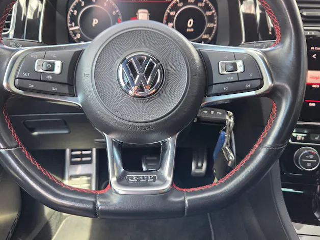 VW Golf 2.0 TSI GTI Performance DSG