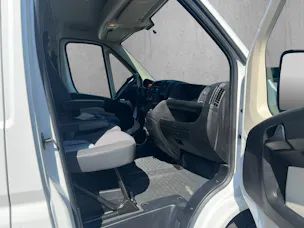 PEUGEOT Boxer 3.0 HDI 335 L3H2