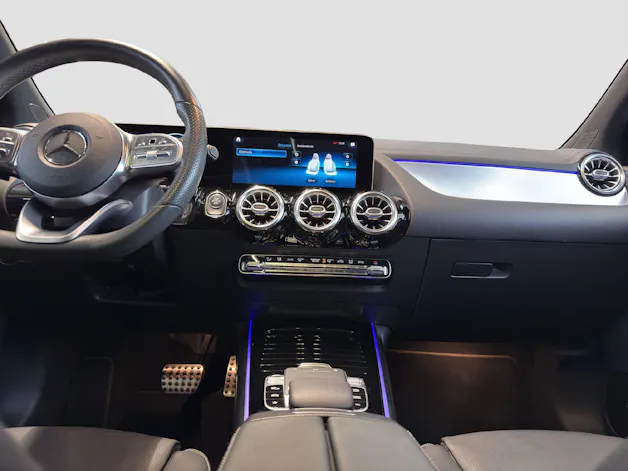 MERCEDES-BENZ B 250 AMG Line 4MATIC