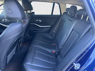 BMW 320d xDrive 48V Touring