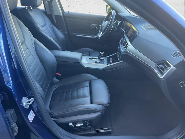 BMW 320d xDrive 48V Touring