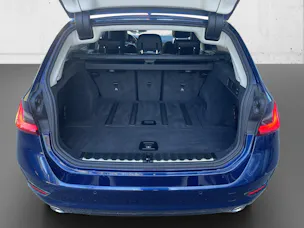 BMW 320d xDrive 48V Touring