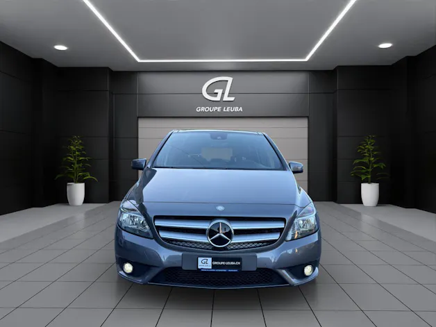 MERCEDES-BENZ B 200