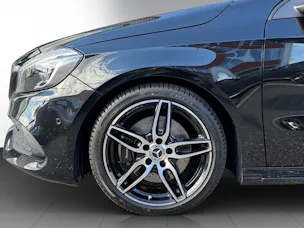 MERCEDES-BENZ A 250 AMG Line 4Matic