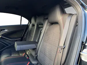 MERCEDES-BENZ A 250 AMG Line 4Matic
