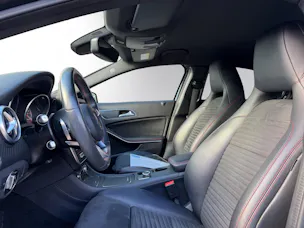 MERCEDES-BENZ A 250 AMG Line 4Matic