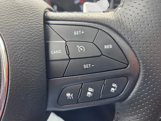 DODGE Durango 5.7 4x4 R/T 365PS / 7-Plätzer 3500kg Anhängelast / GRAIL-Sportauspuff