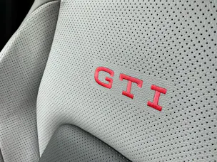 VW Golf GTI CLUBSPORT *** LEDER VIENNA & PANORAMAGLASDACH ***