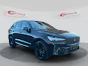 VOLVO XC60 B5 Benzin Mild Hybrid AWD Plus Black Edition