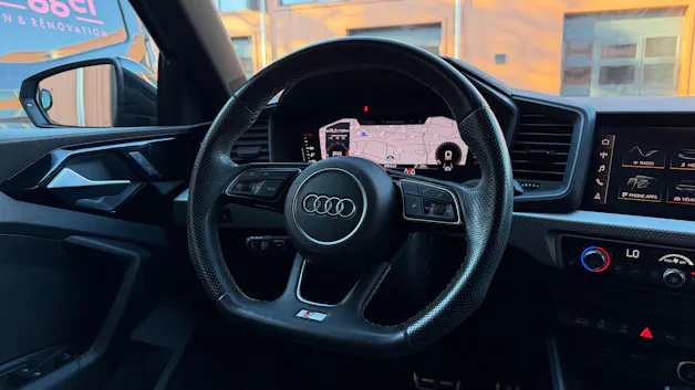 AUDI A1 Sportback 30 TFSI S Line "*CH Auto * Service gratuit * Tempomat Adaptatif * Volant Plat * Pack S-Line Complet *"
