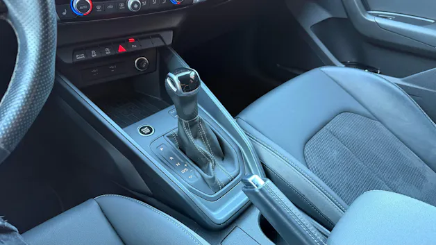 AUDI A1 Sportback 30 TFSI S Line "*CH Auto * Service gratuit * Tempomat Adaptatif * Volant Plat * Pack S-Line Complet *"