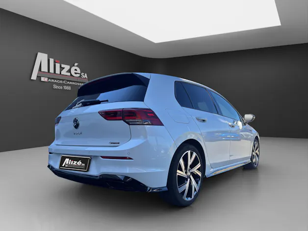 VW Golf 2.0 TSI R-Line DSG 4 Motion