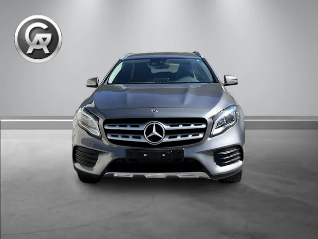 MERCEDES-BENZ GLA 250 Swiss Star 4Matic 7G-DCT