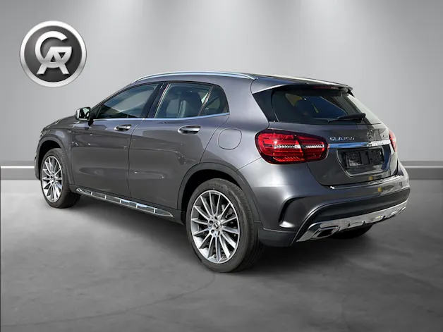 MERCEDES-BENZ GLA 250 Swiss Star 4Matic 7G-DCT
