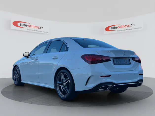 MERCEDES-BENZ A 180 7G-DCT AMG Line